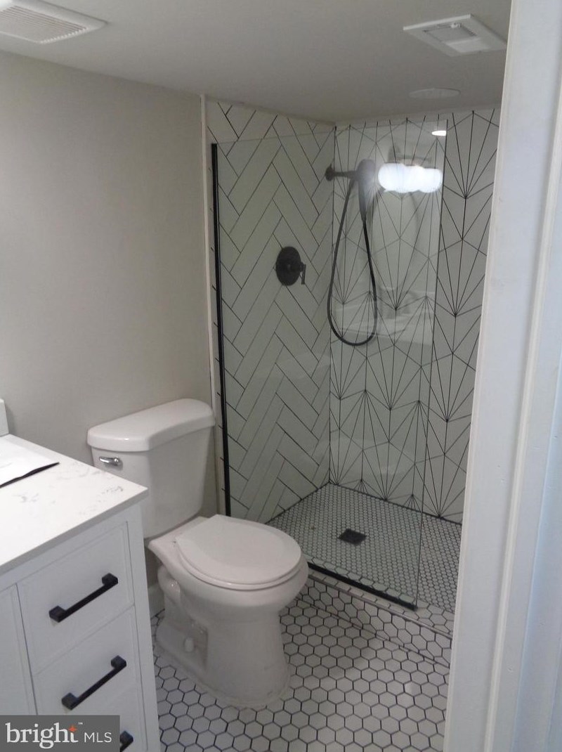 519 Kenwood Ave, Baltimore MD  21205-2626 exterior