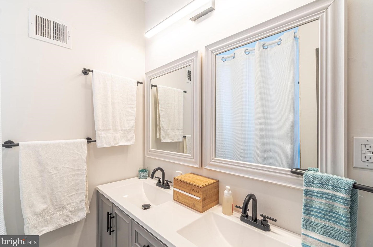 1307 Old Cold Spring Ln, Baltimore MD  21209-4917 exterior