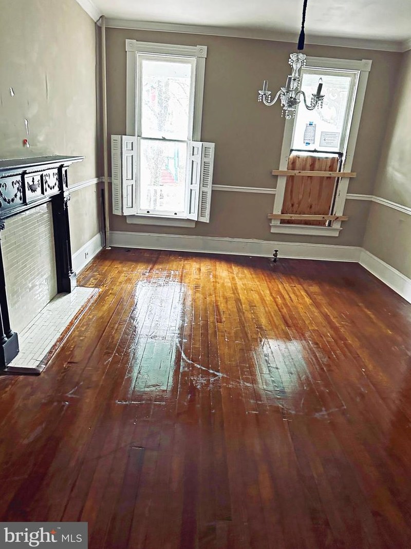 4213 Massachusetts Ave, Baltimore MD  21229-3515 exterior