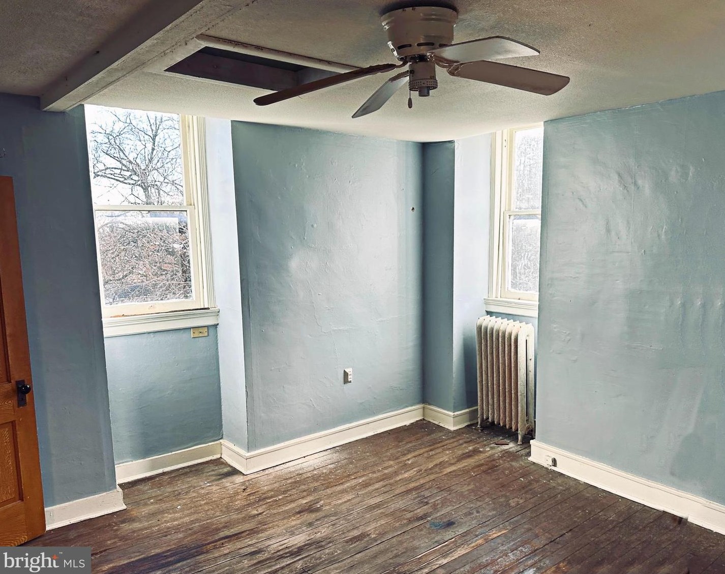 4213 Massachusetts Ave, Baltimore MD  21229-3515 exterior