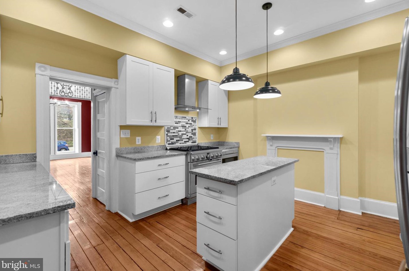 2330 Baltimore St, Baltimore MD  21224-1031 exterior