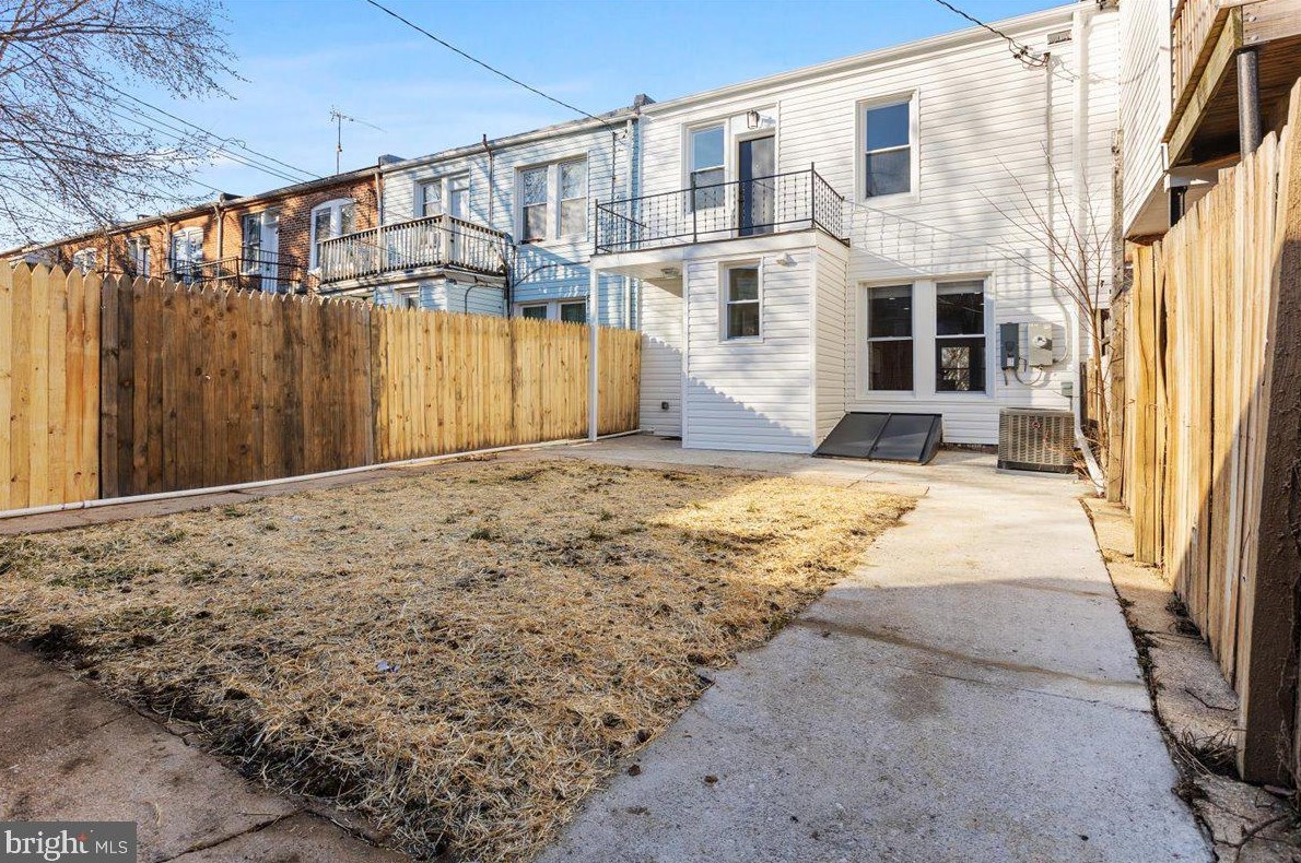 1611 33rd St, Baltimore MD  21218-3707 exterior