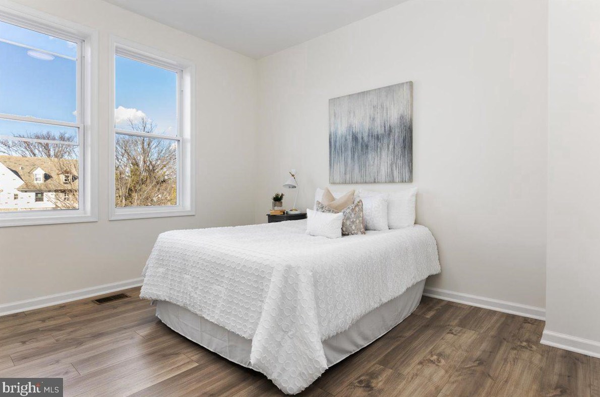 1611 33rd St, Baltimore MD  21218-3707 exterior