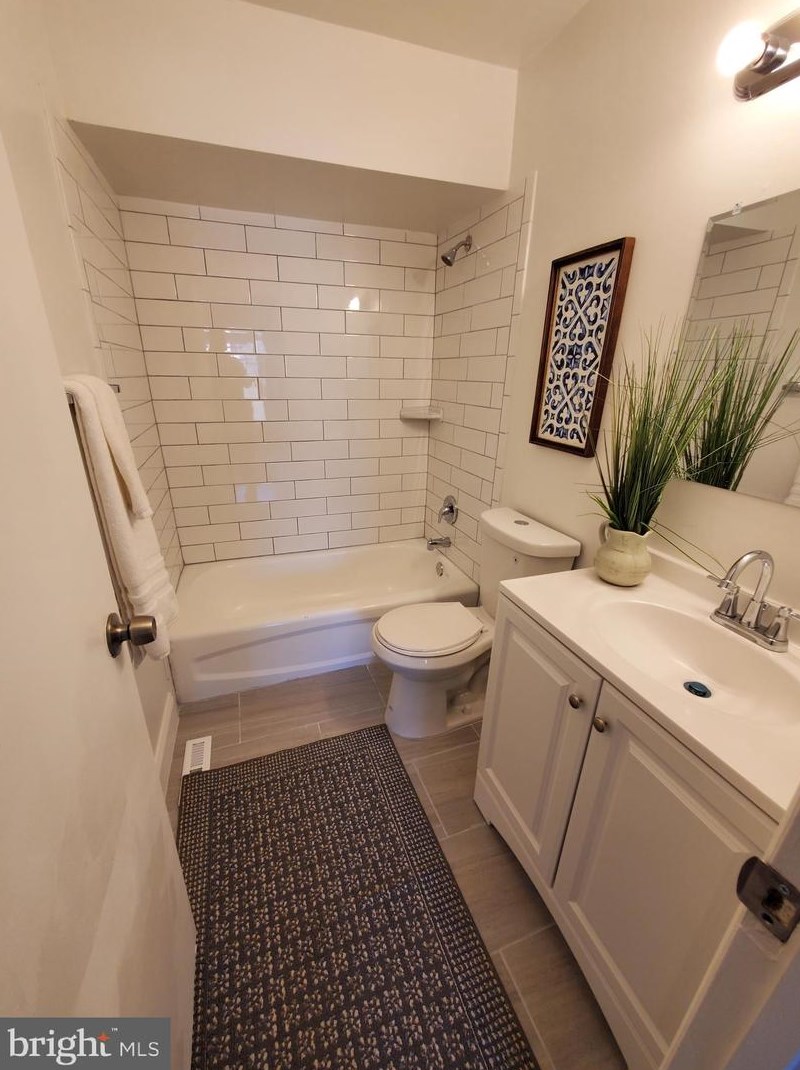 365 Homeland Southway, Baltimore MD  21212-4175 exterior