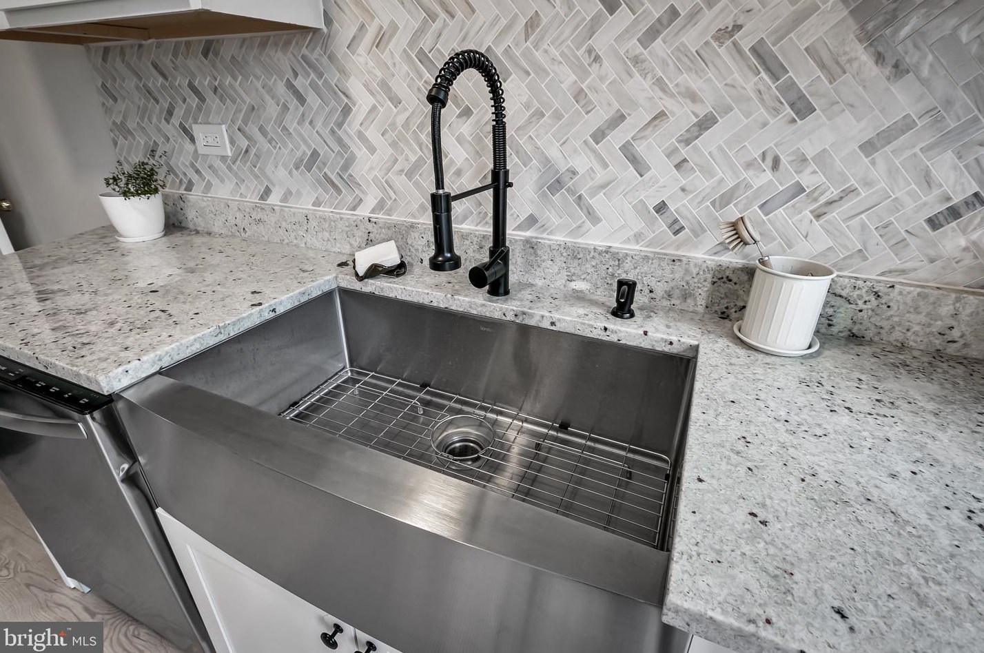 1123 Woodheights Ave, Baltimore MD  21211-1245 exterior