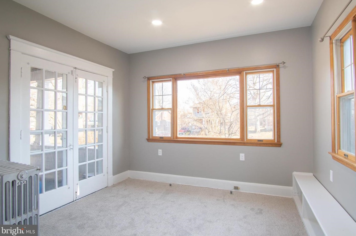 706 Brookwood Rd, Baltimore MD  21229-1400 exterior