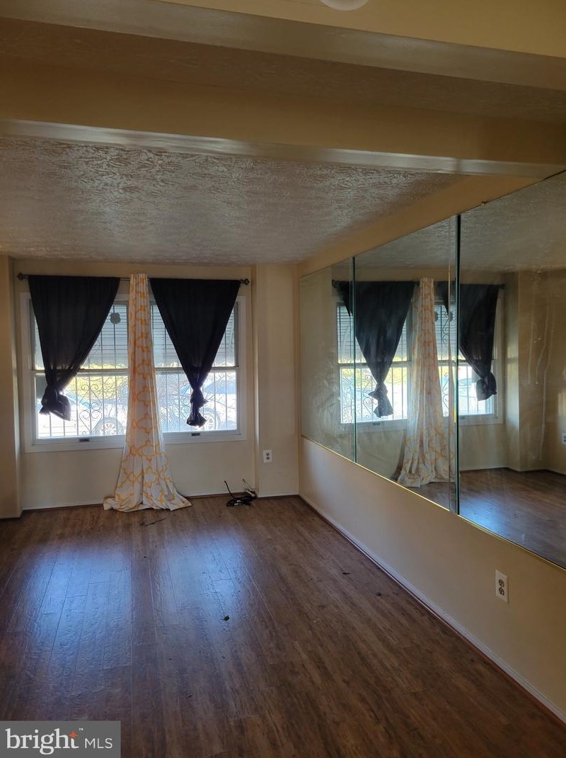 2412 Ridgely St, Baltimore MD 21230-3070 exterior