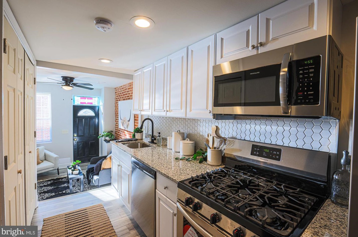 235 Chapel St, Baltimore MD  21231-1108 exterior