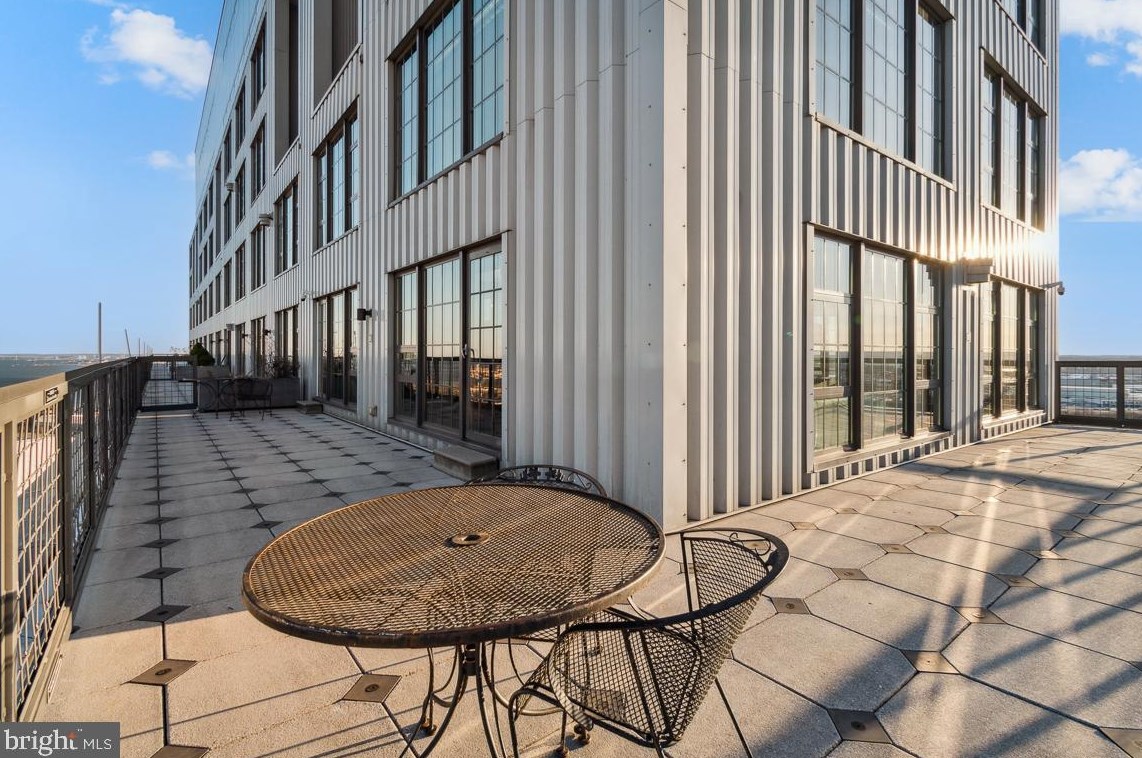 1200 Steuart St, Baltimore MD  21230-5381 exterior