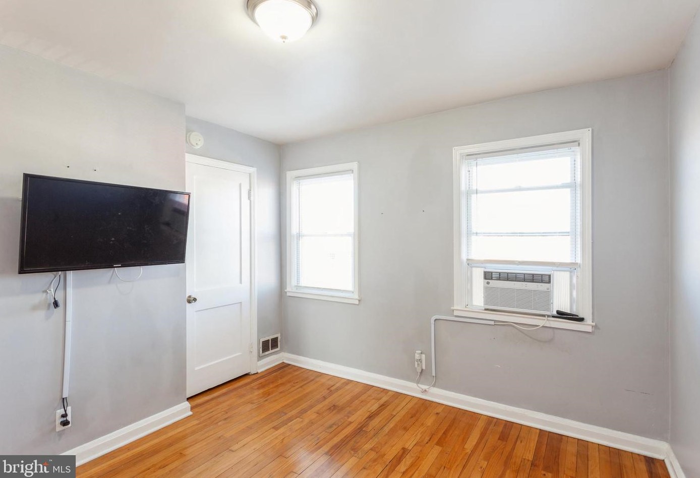 424 Imla St, Baltimore MD  21224-2923 exterior