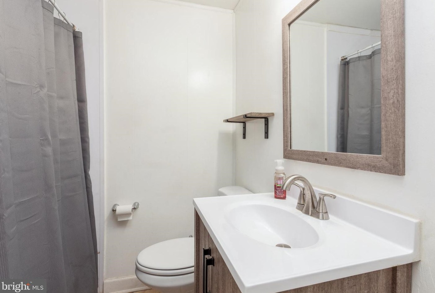 424 Imla St, Baltimore MD  21224-2923 exterior