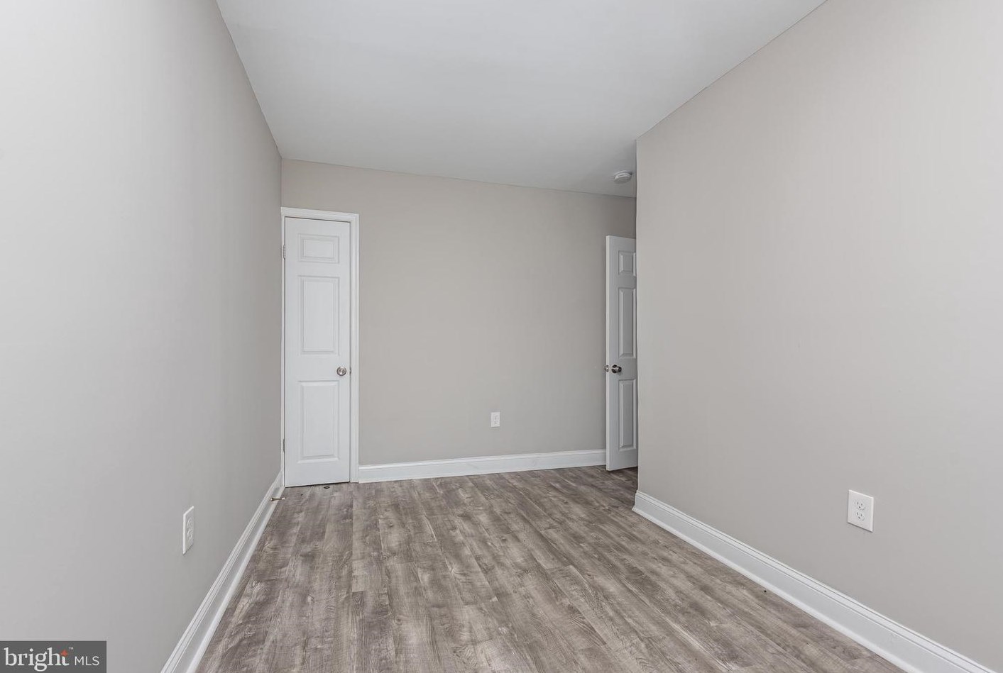 4043 6th St, Baltimore MD  21225-2107 exterior