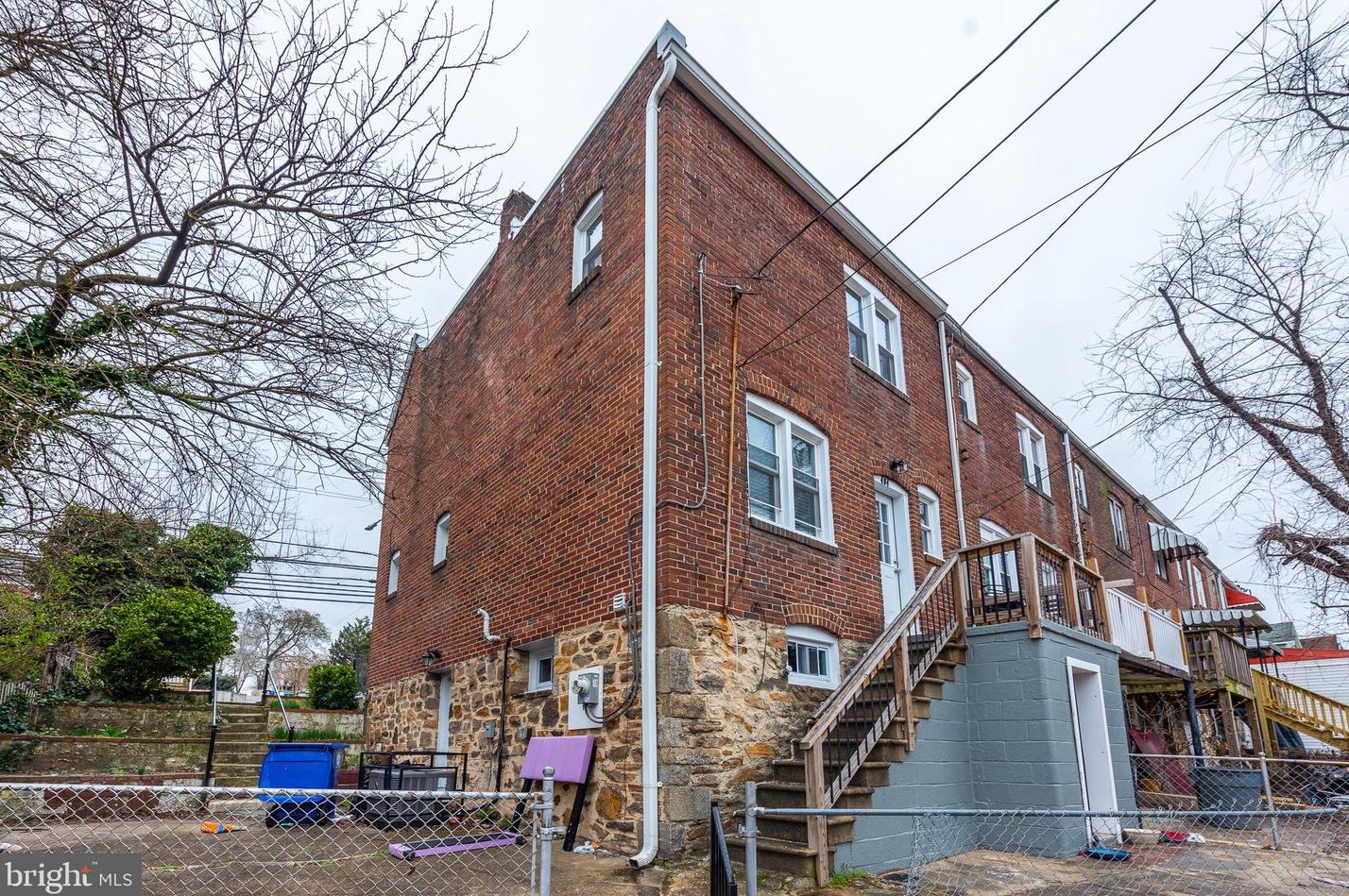 4043 6th St, Baltimore MD  21225-2107 exterior