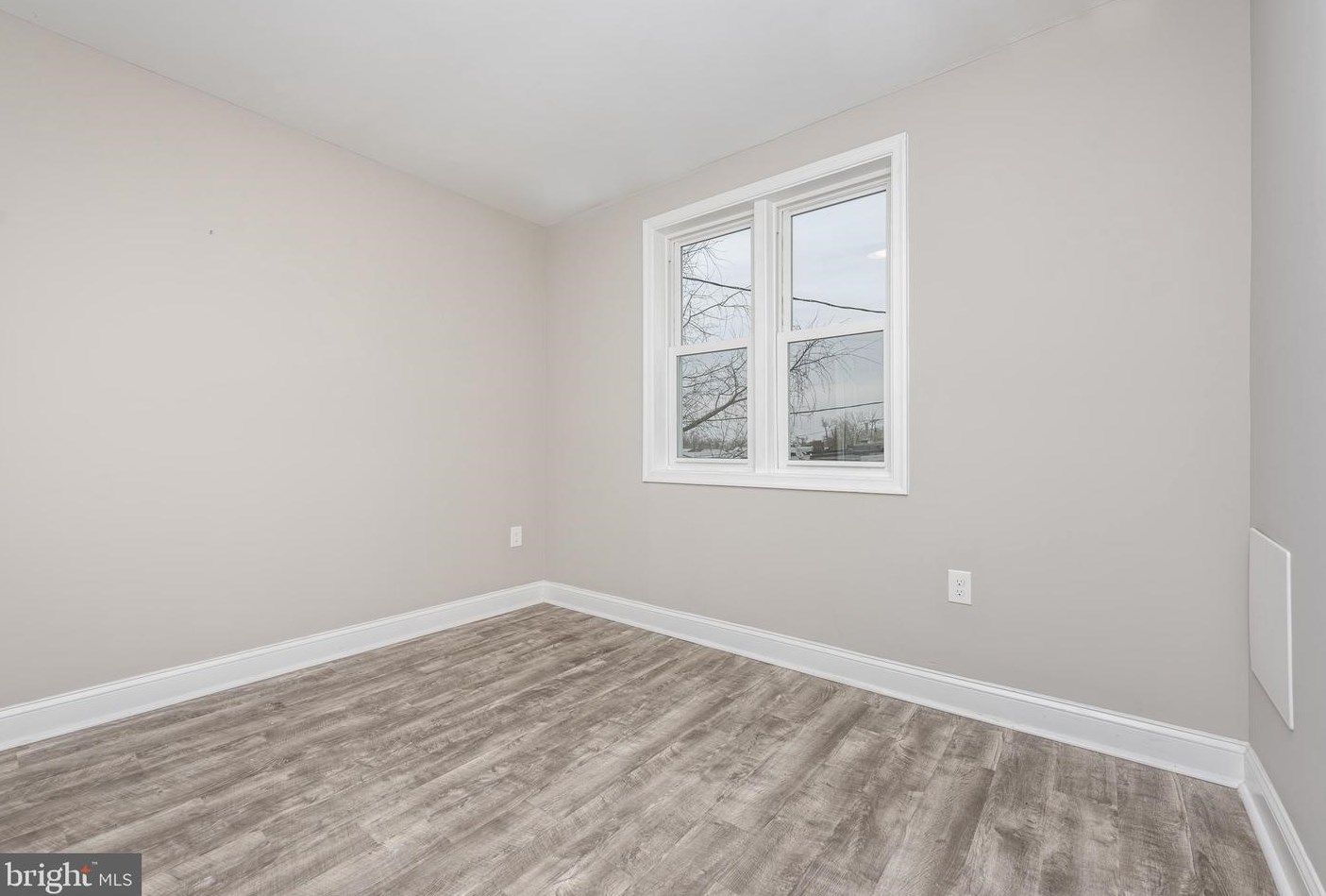 4043 6th St, Baltimore MD  21225-2107 exterior