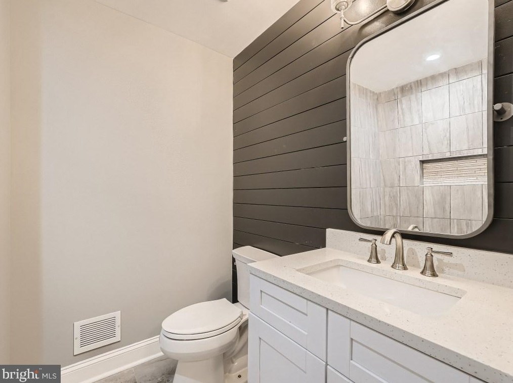 2206 Chase St, Baltimore MD  21213-3407 exterior