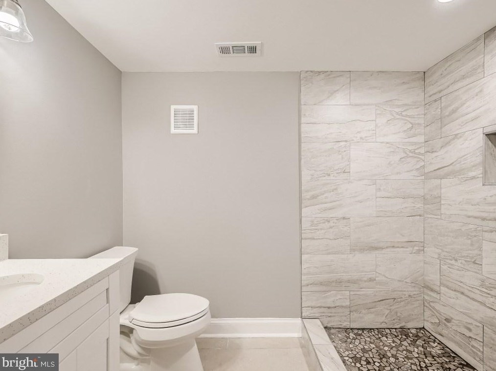 2206 Chase St, Baltimore MD  21213-3407 exterior