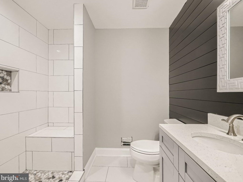 2206 Chase St, Baltimore MD  21213-3407 exterior