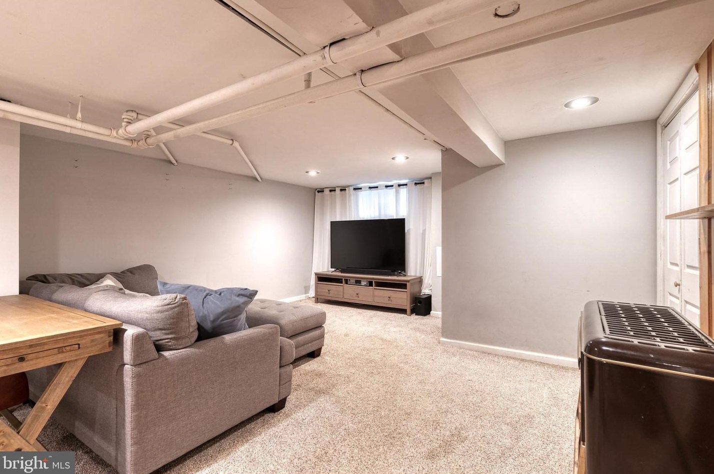 506 Drury Ln, Baltimore MD  21229-2434 exterior