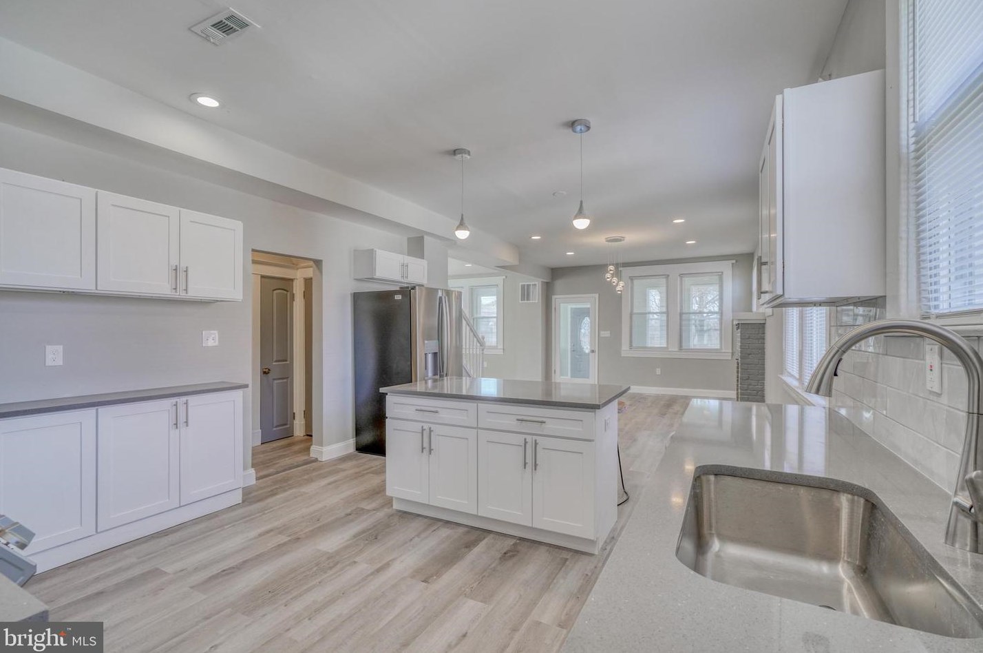 2402 Montebello Ter, Baltimore MD  21214-2436 exterior