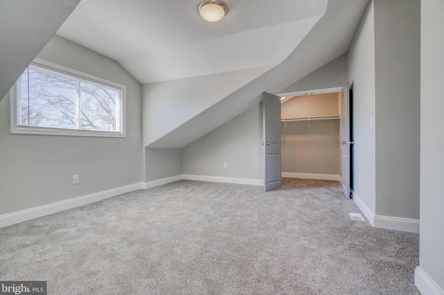 2402 Montebello Ter, Baltimore MD  21214-2436 exterior