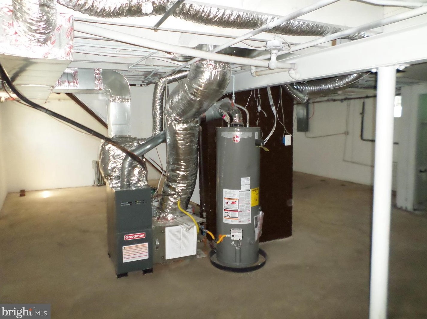 5624 Laurelton Ave, Baltimore MD  21214-1603 exterior