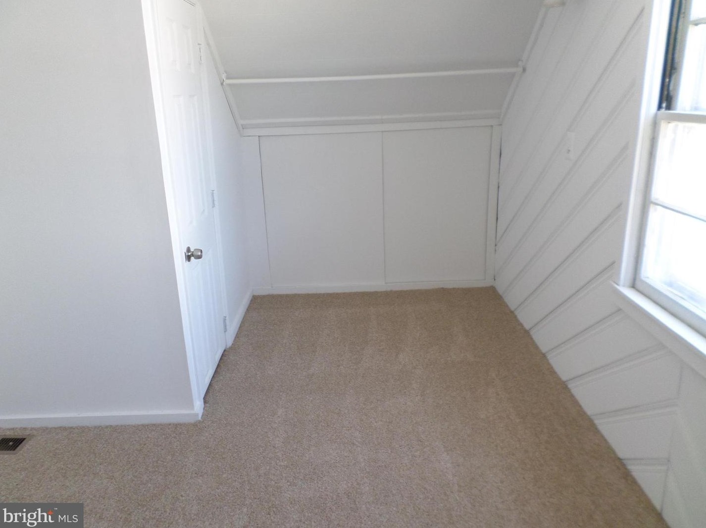 5624 Laurelton Ave, Baltimore MD  21214-1603 exterior