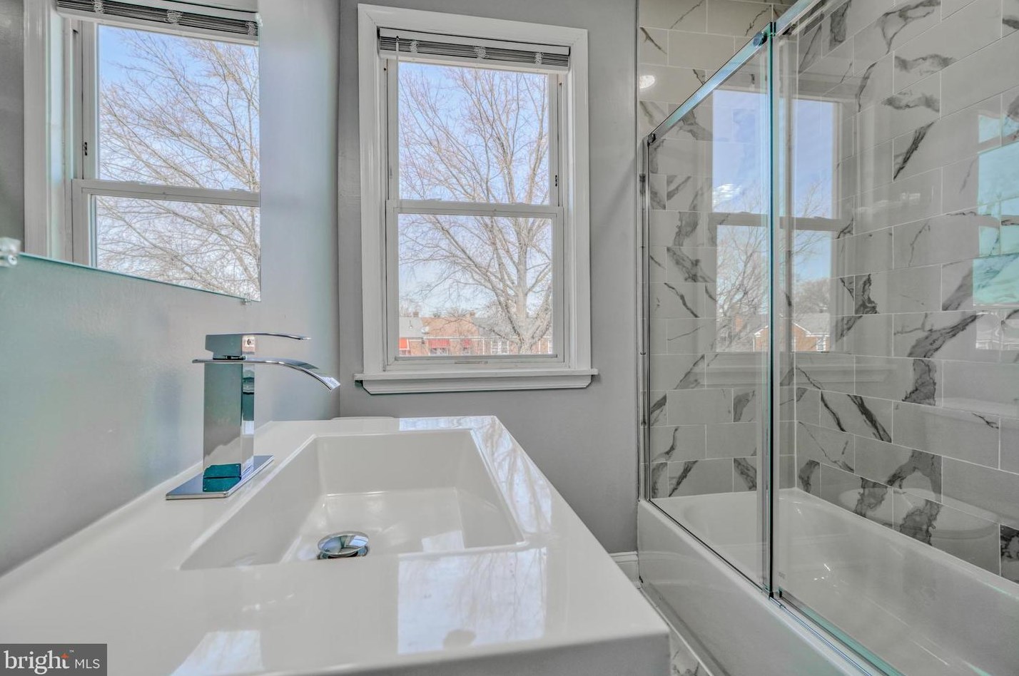 1637 Kingsway Rd, Baltimore MD  21218-1646 exterior