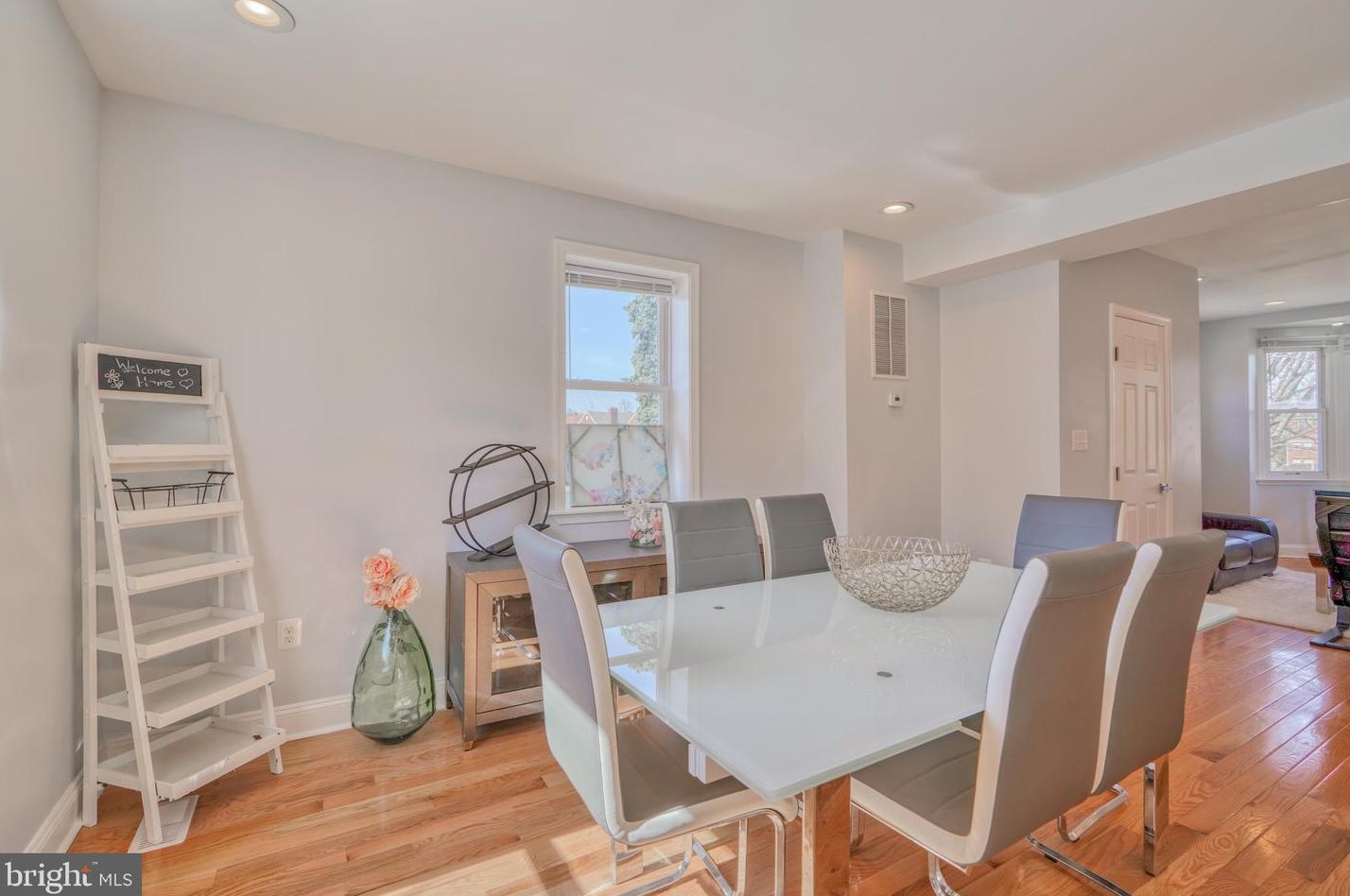 1637 Kingsway Rd, Baltimore MD  21218-1646 exterior