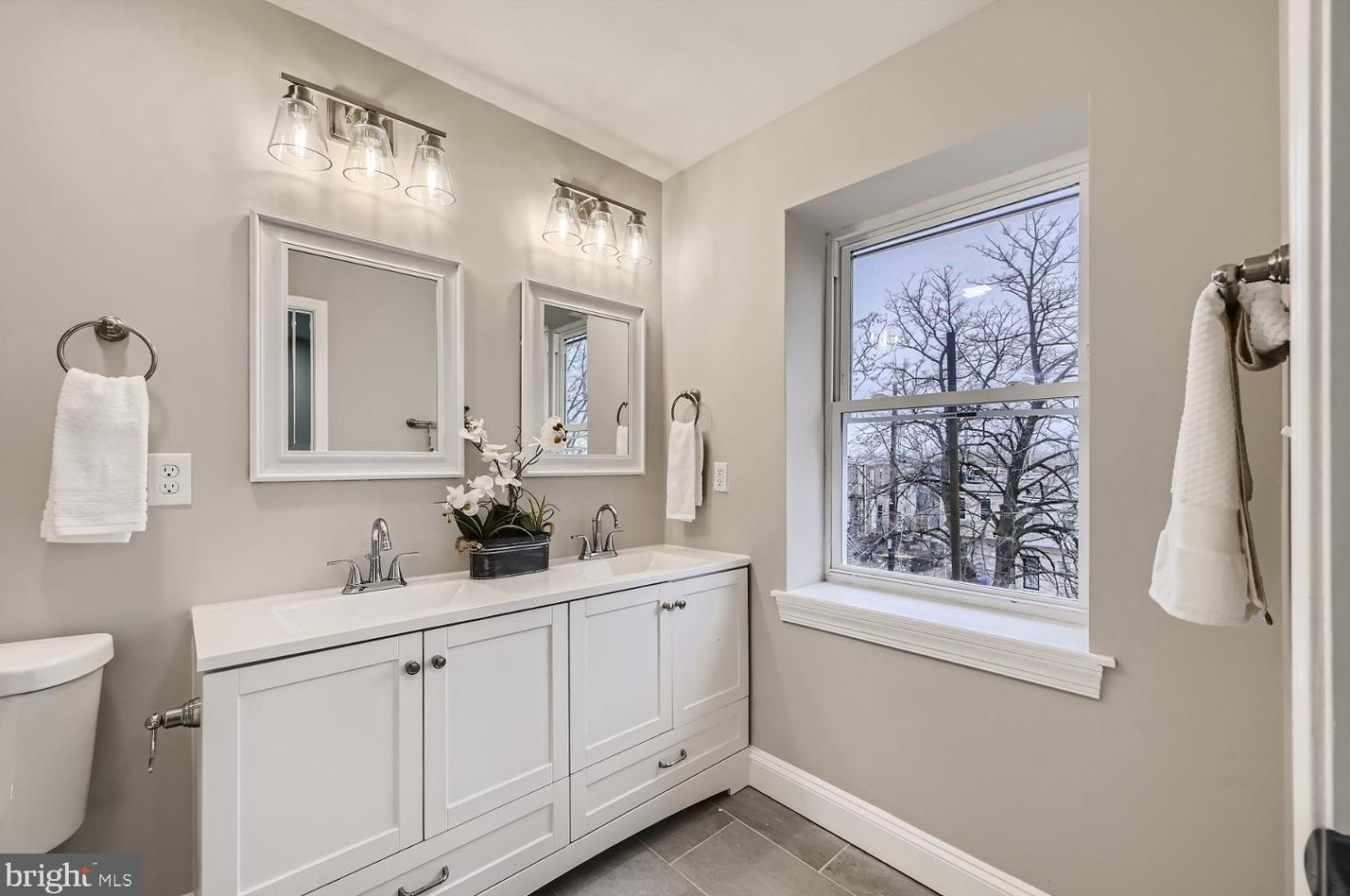 816 Fulton Ave, Baltimore MD  21217-1425 exterior