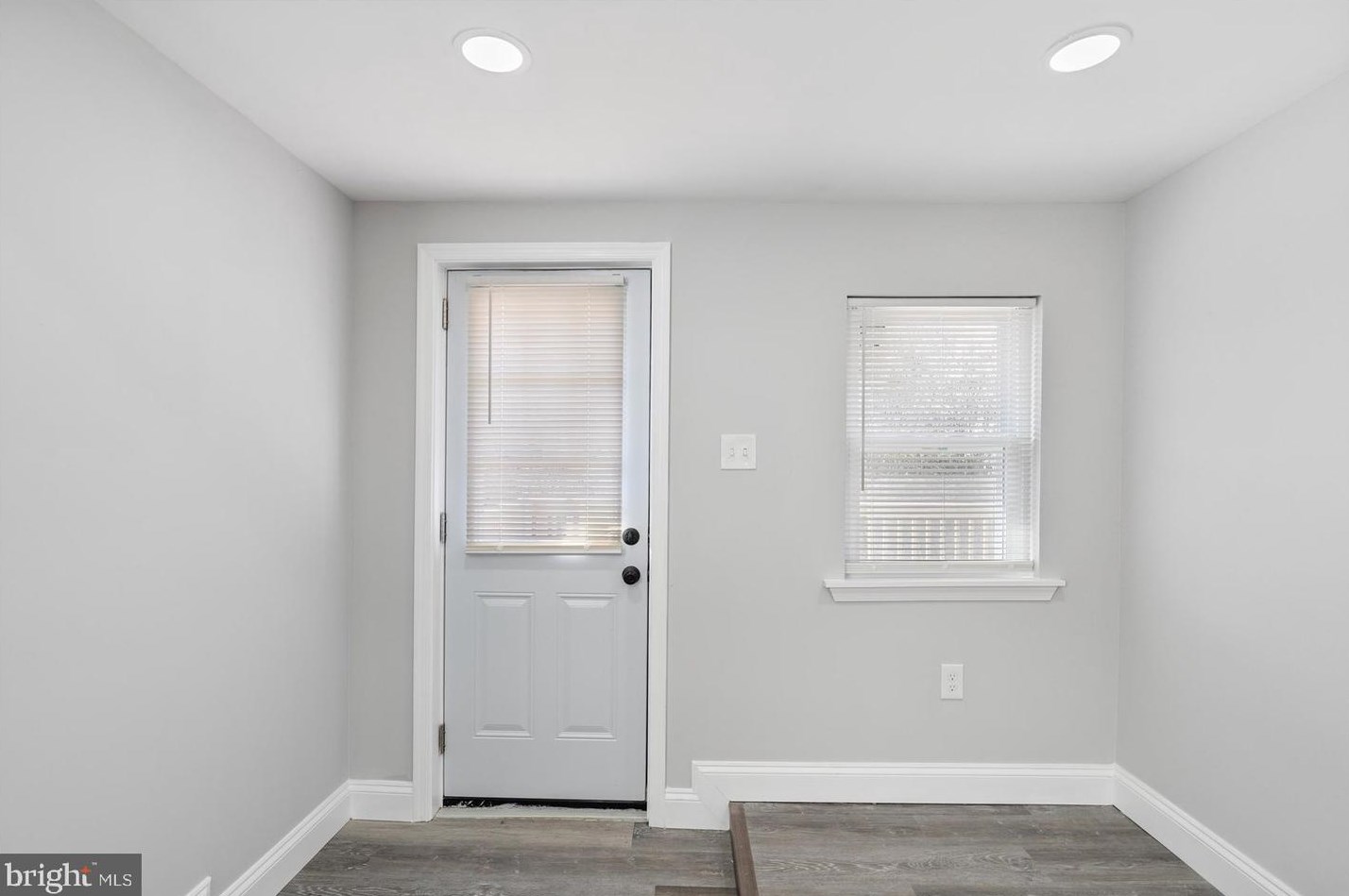2800 Chelsea Ter, Baltimore MD  21216-1727 exterior