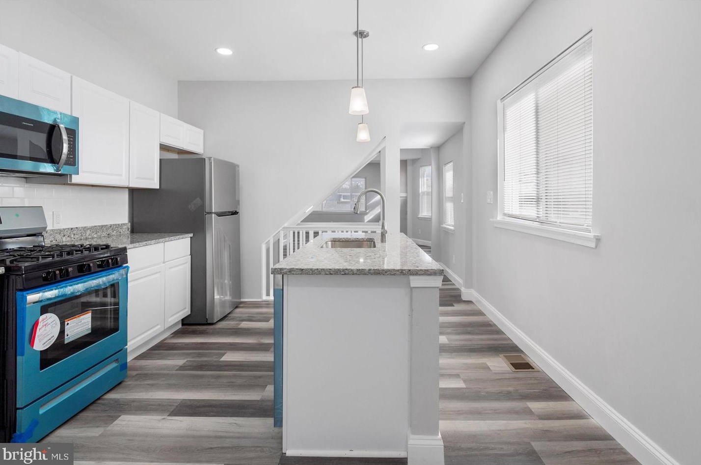 2800 Chelsea Ter, Baltimore MD  21216-1727 exterior