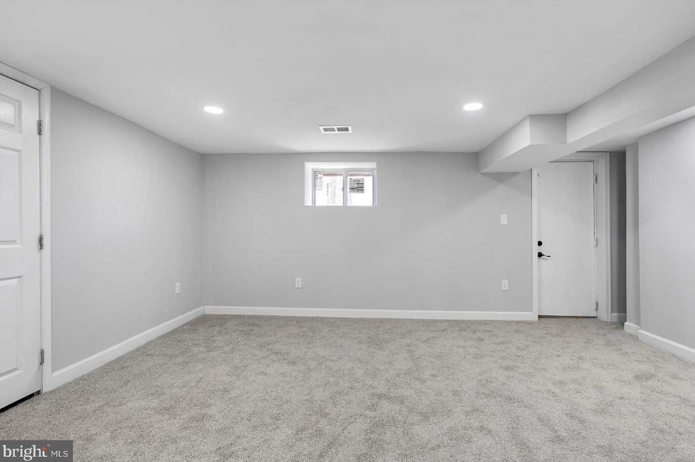2800 Chelsea Ter, Baltimore MD  21216-1727 exterior
