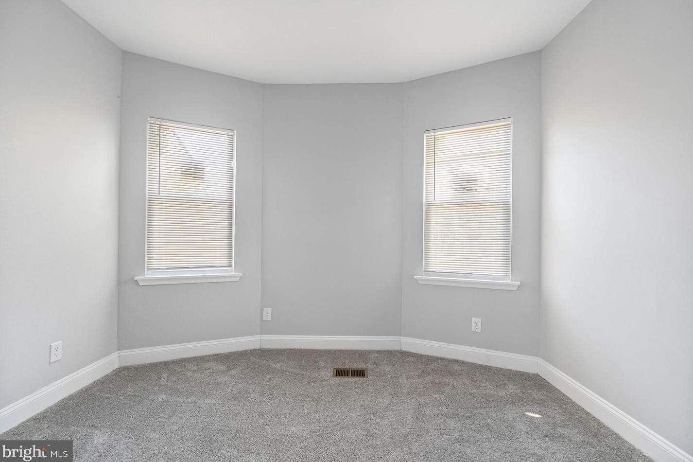 2800 Chelsea Ter, Baltimore MD  21216-1727 exterior