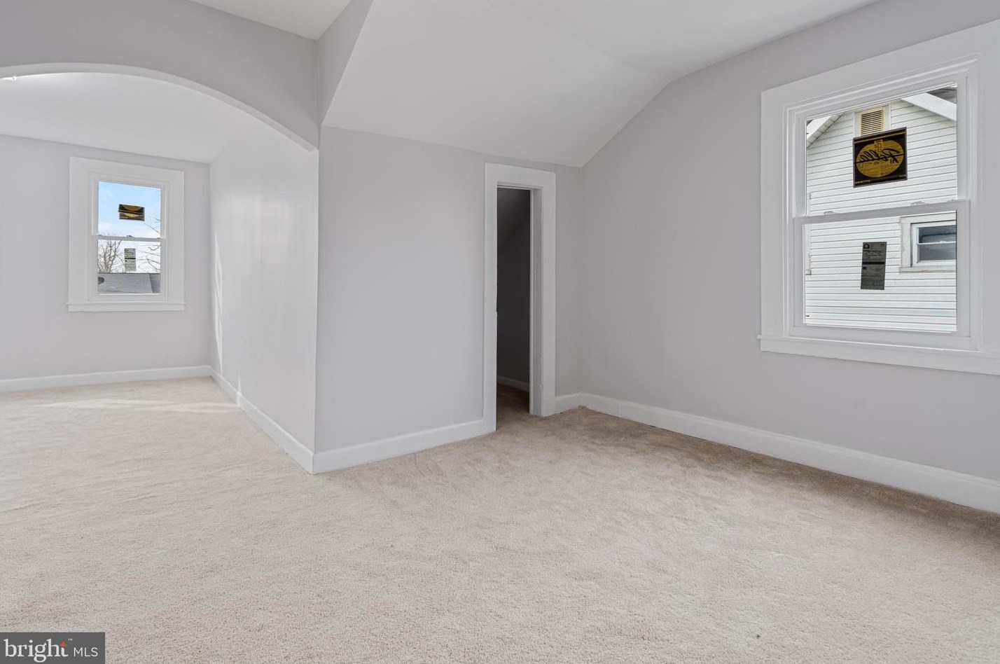 3000 Rosalind Ave, Baltimore MD  21215-6405 exterior
