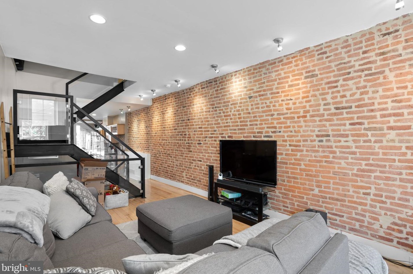 3208 Elliott St, Baltimore MD  21224-5014 exterior