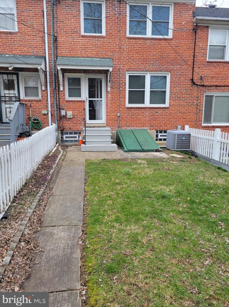 1519 Ramblewood Rd, Baltimore MD  21239-3034 exterior