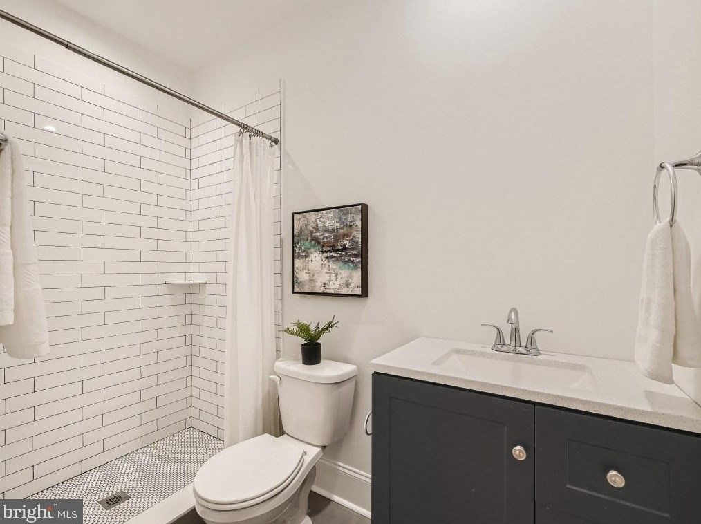 739 Curley St, Baltimore MD  21224-2717 exterior