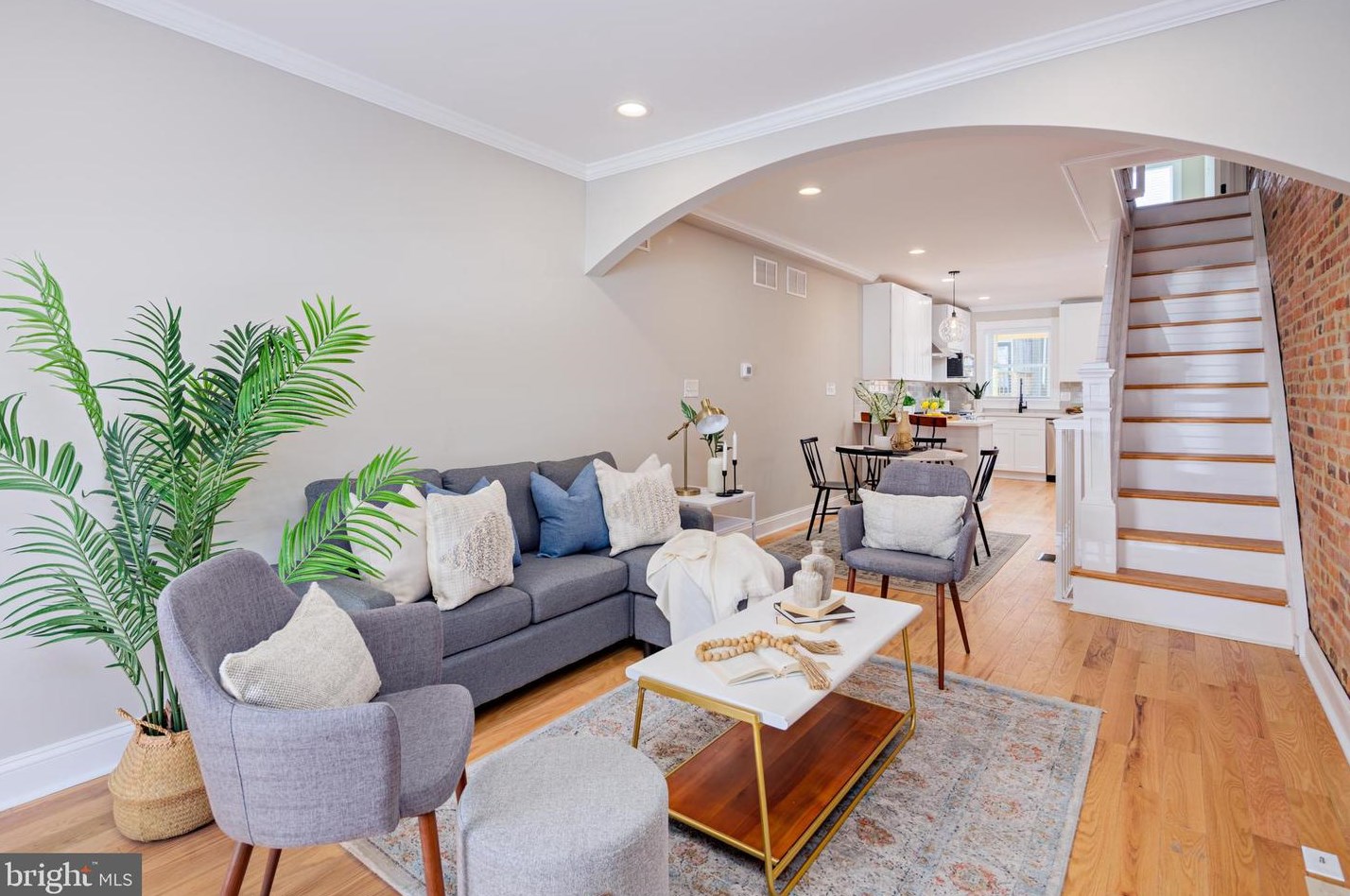 702 Curley St, Baltimore MD  21205-2718 exterior