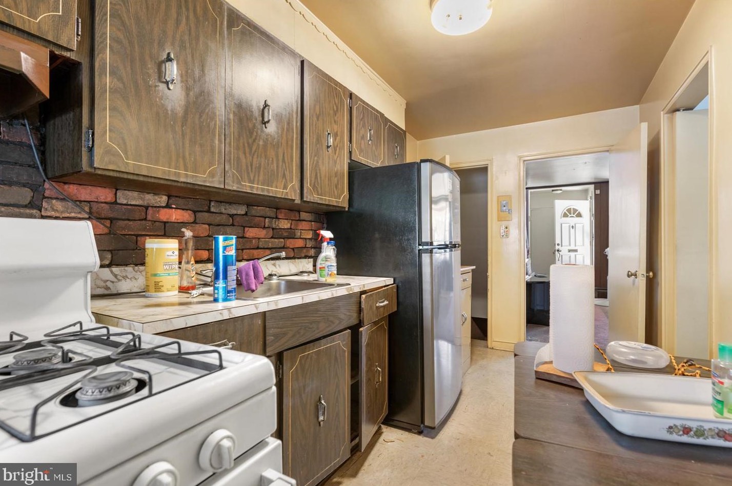 4548 Derby Manor Dr, Baltimore MD  21215-6539 exterior