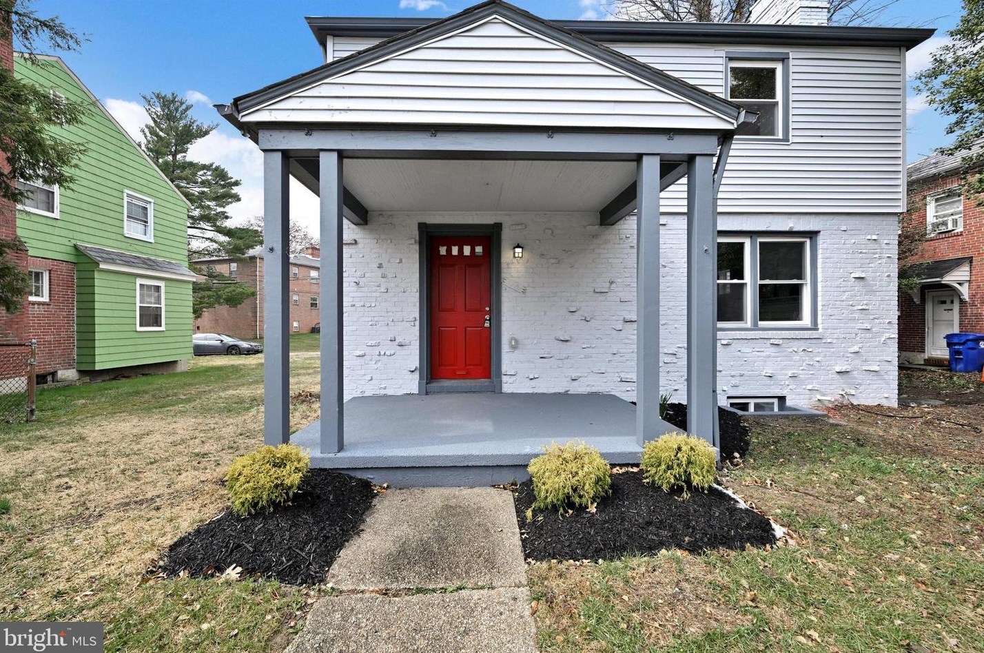 3704 The Alameda, Baltimore MD  21218-2115 exterior