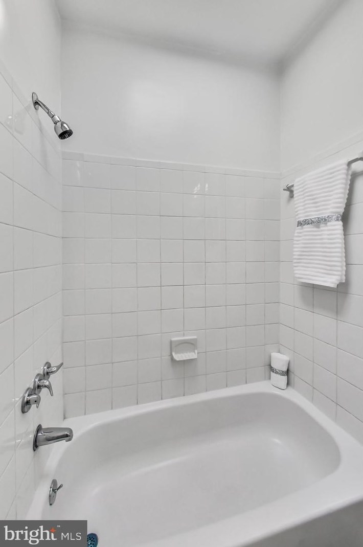 645 Kenwood Ave, Baltimore MD  21224-2628 exterior