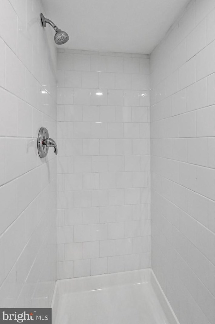 645 Kenwood Ave, Baltimore MD  21224-2628 exterior