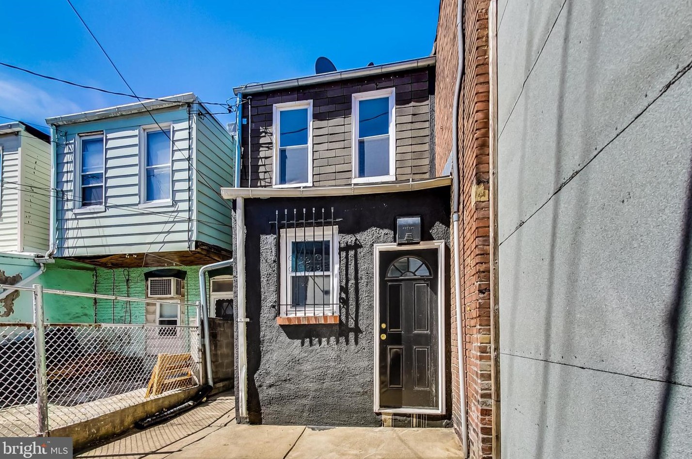 645 Kenwood Ave, Baltimore MD  21224-2628 exterior