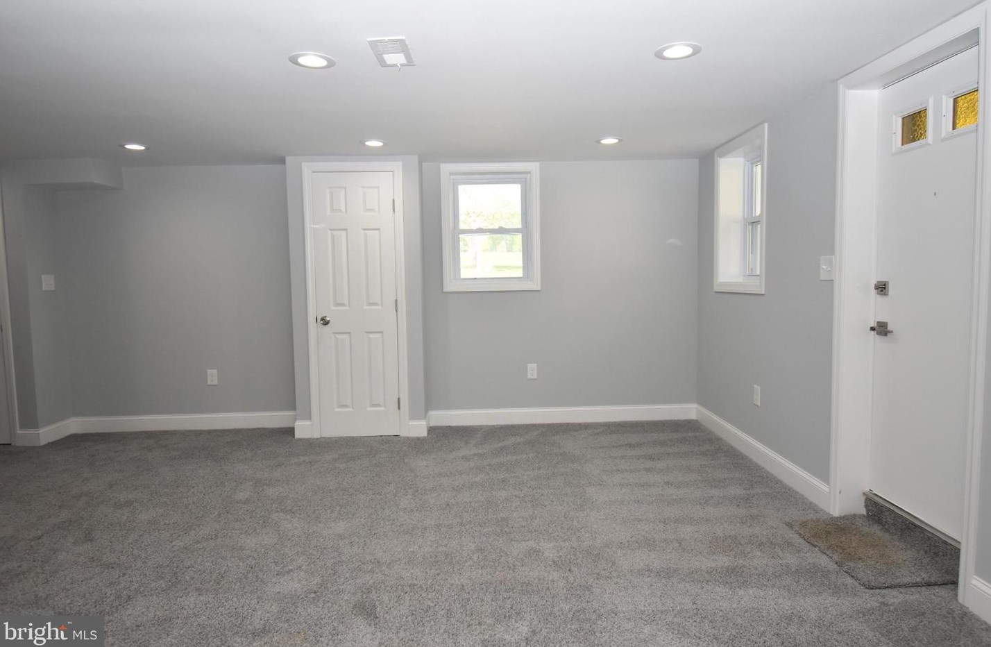 5023 Briarclift Rd, Baltimore MD  21229-1352 exterior