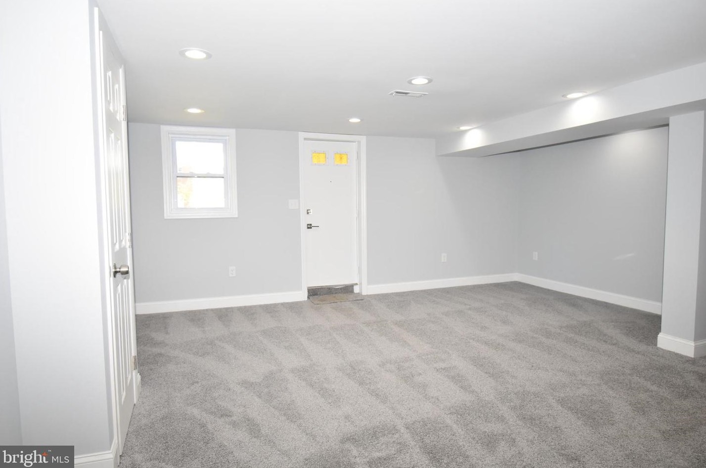 5023 Briarclift Rd, Baltimore MD  21229-1352 exterior