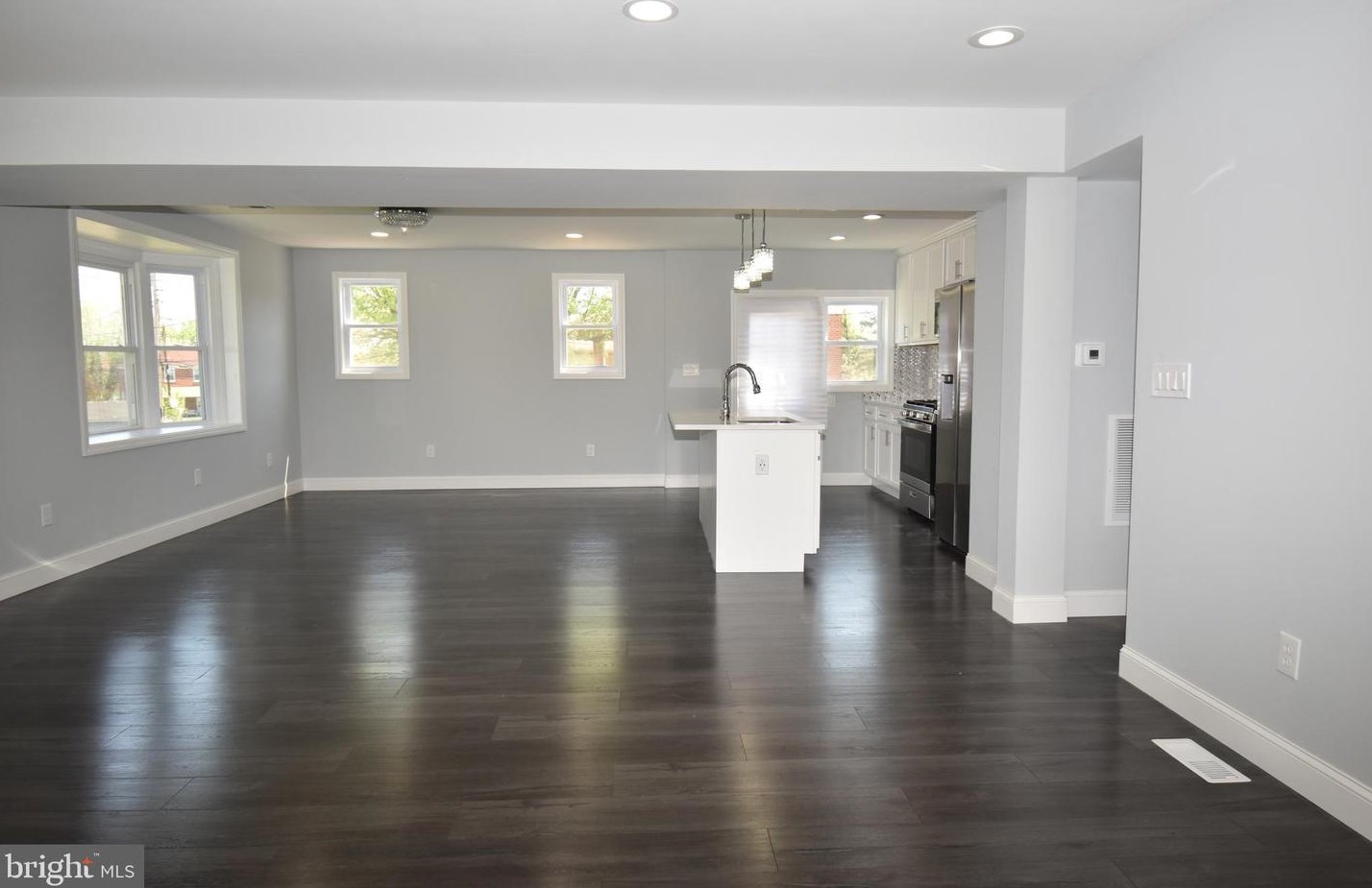 5023 Briarclift Rd, Baltimore MD  21229-1352 exterior