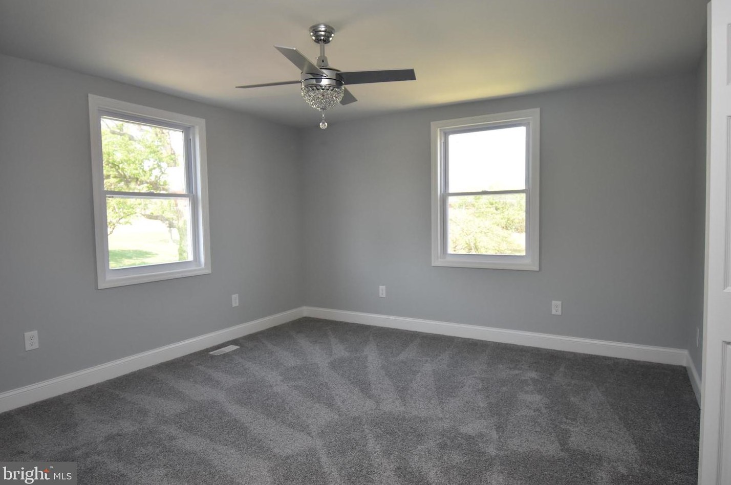 5023 Briarclift Rd, Baltimore MD  21229-1352 exterior