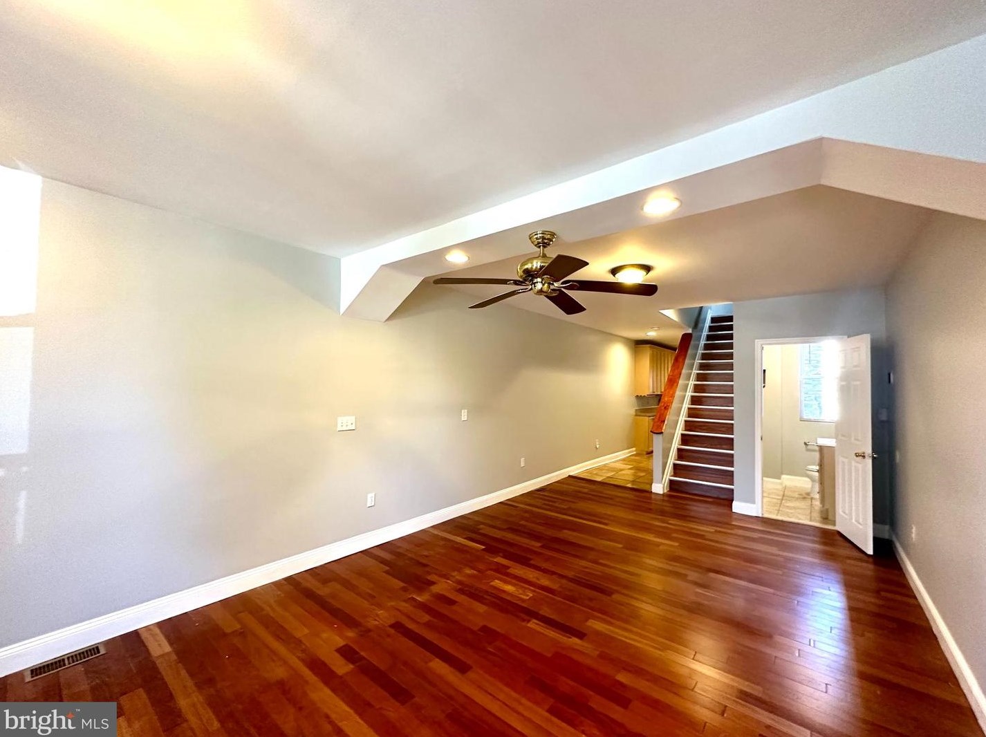 816 37th St, Baltimore MD  21211-2232 exterior