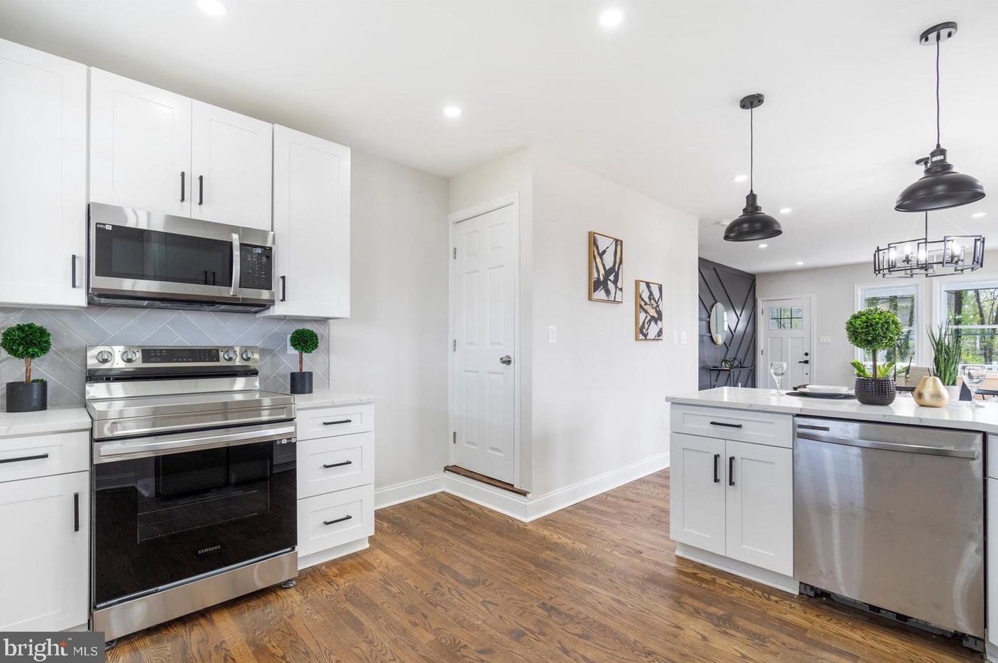 3008 Roselawn Ave, Baltimore MD  21214-1824 exterior
