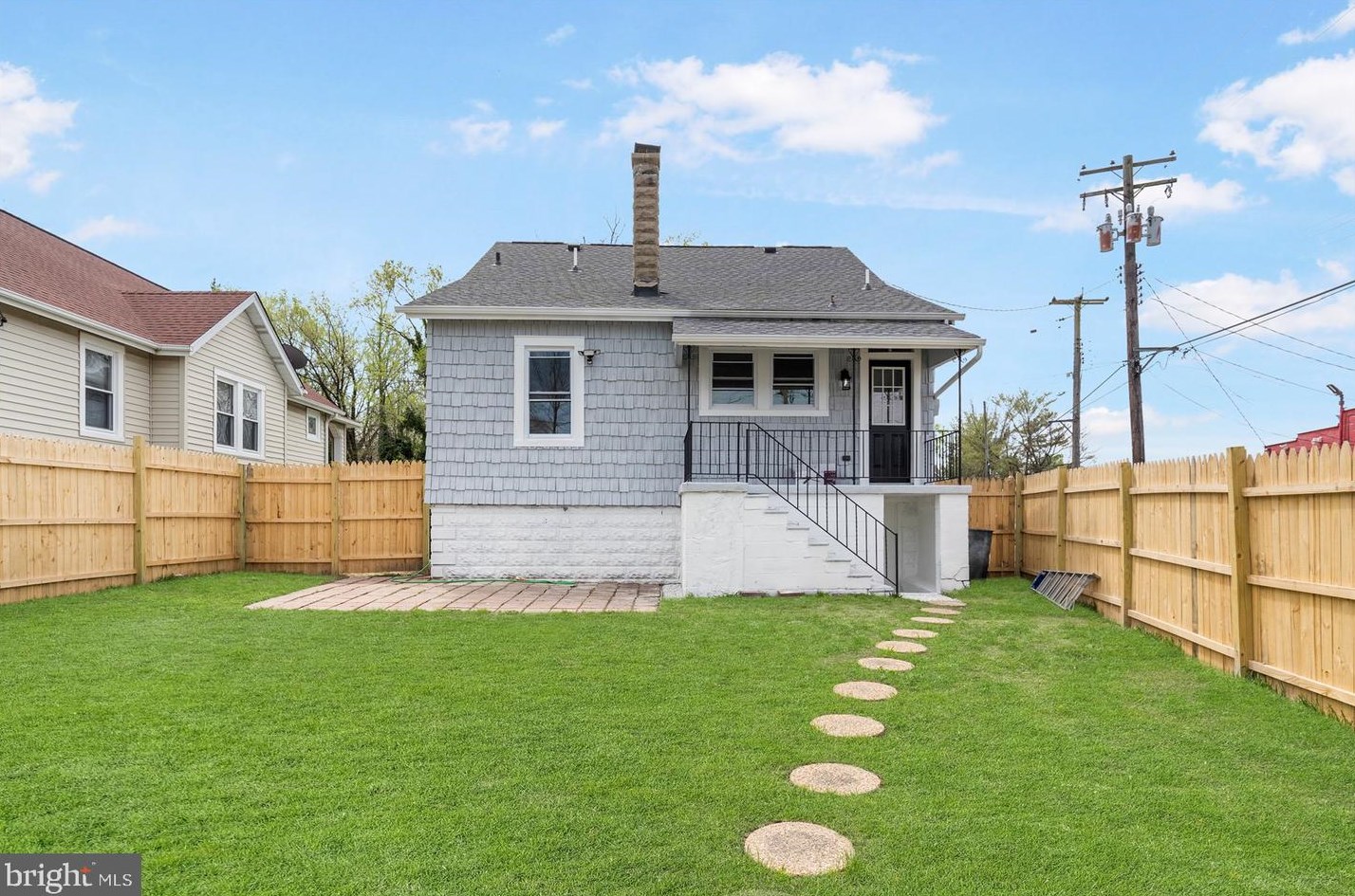 3008 Roselawn Ave, Baltimore MD  21214-1824 exterior